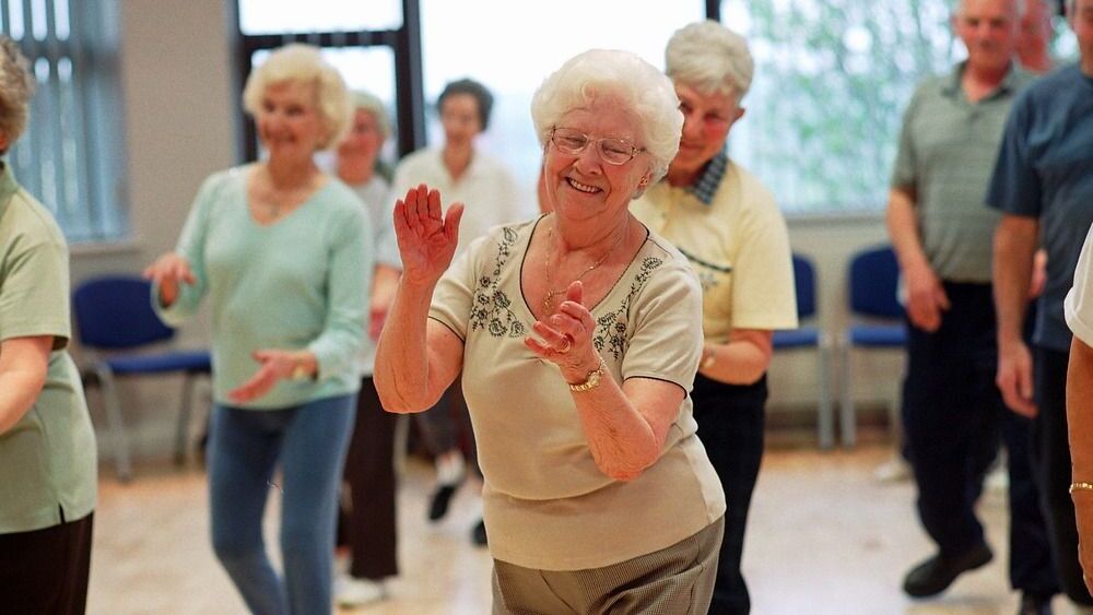 Huespedes bailando
